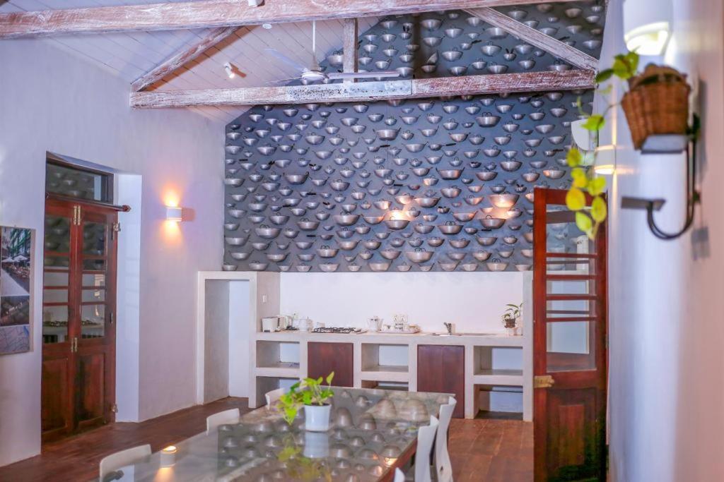 Knight Inn - Galle Fort Bagian luar foto