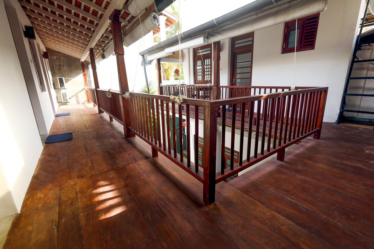 Knight Inn - Galle Fort Bagian luar foto