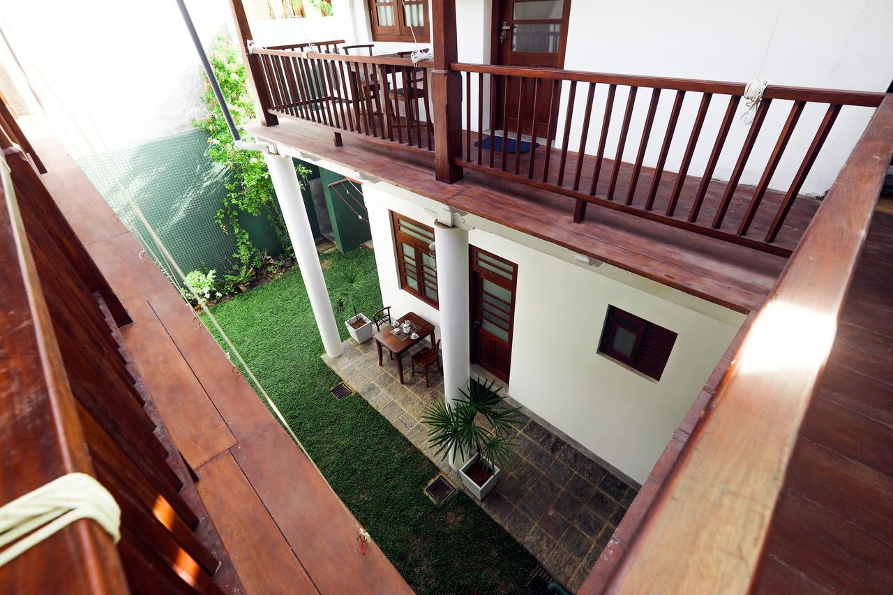 Knight Inn - Galle Fort Bagian luar foto