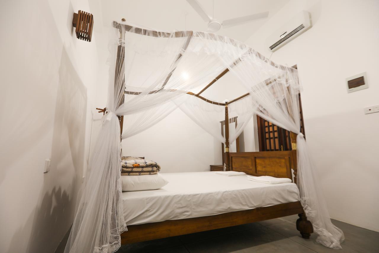 Knight Inn - Galle Fort Bagian luar foto